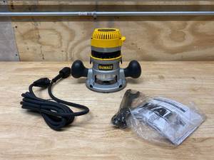 lot 34 image: DEWALT 1.75 HP Fixed Base Router