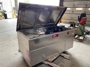 lot 11 image: Auxillary Water Plus Fuel Tank