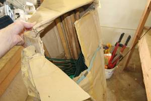 lot 25 image: Lot of (12) Metal Leaf Rakes with Wood Handles