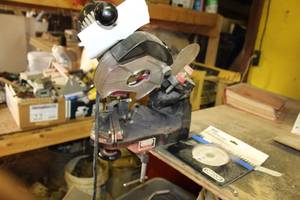 lot 14 image: Omark Industries Oregon Chainsaw Saw Chain Electric Power Bench Grinder Sharpener 511A
