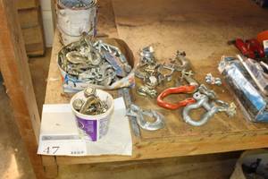 lot 47 image: Chain Couplings and Parts