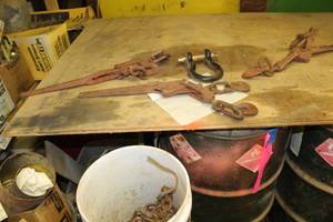lot 110 image: Chain Parts