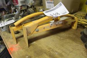 lot 118 image: Lot of (2) Brick Tongs Adjustable 16 No. 88