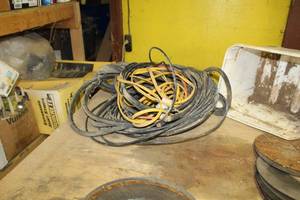 lot 121 image: Power Cables