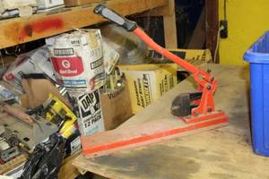 lot 152 image: Gamaster Bench-Mount Chain Cutter