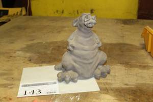 lot 143 image: Dragon Decorative Table Figurine