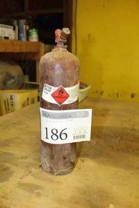 lot 186 image: Acetylene, Dissolved Tank