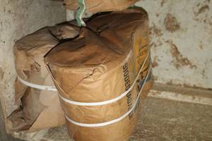 lot 190 image: Lot of (4) Brazilian Gold Baler Twine Rolls 7200ft.