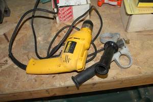 lot 209 image: DeWalt VSR Drill 38 DW106 with 2-Handles
