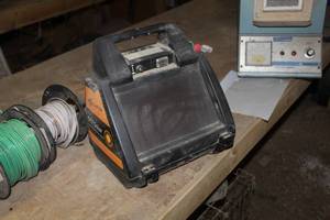 lot 218 image: Gallagher S17 Solar Powered Energizer Solar Panel