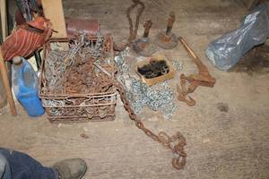lot 222 image: Chains with Hook Ends