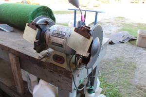 lot 202 image: Delta Bench Grinder 8 23-8-0