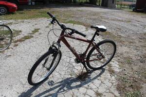 lot 327 image: Realm Cycles Province 1.0  10-speed  22-inch Trail Bike
