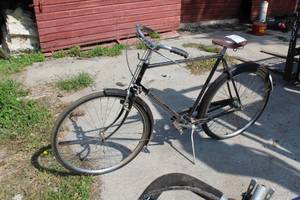 lot 333 image: Raleigh Mens  Single-speed  25-inch Road Bike