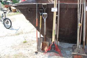 lot 334 image: Lot of (9) Leaf Rakes, Shovels, Spades, Hoes