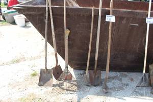 lot 335 image: Lot of (8) Leaf Rakes, Shovels, Spades, Hoes