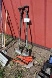 lot 342 image: Lot of (2) Tear Off Shovels with Roof Jacks