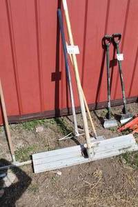 lot 341 image: Lot of (3) Masonry Tools