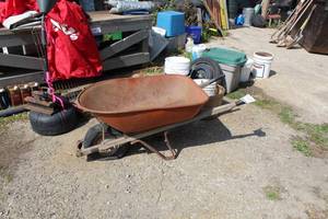 lot 377 image: Metal Wheelbarrow