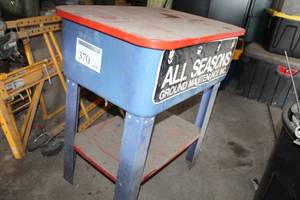 lot 370 image: Parts Washer
