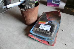 lot 356 image: Lot of (17) Headlamps, Replacement Bulbs, Mud Flaps