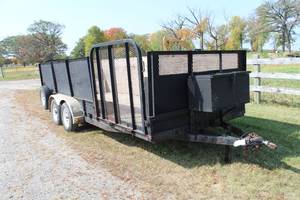 lot 8 image: 2012 PJTR Dual-Axle Trailer 18 with Winch