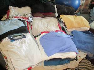 lot 7 image: Lot of Mens Clothing (T-Shirts & L...