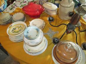 lot 29 image: Vintage Lot (Chandelier, Dishes, Ba...