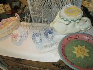 lot 32 image: Easter Dcor Lot Bunnies See Ph...