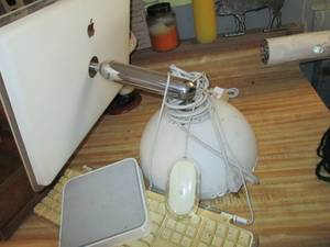 lot 47 image: I Mac Computer & Accessories...