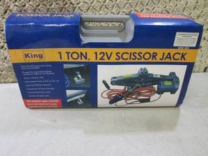 lot 18 image: 1 Ton 12V Scissor Jack  RM4...