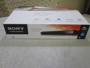 lot 21 image: Sony DVP-SR200P DVD Player Works  D...