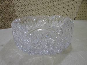 lot 27 image: Glass Crystal Bowl  FS...