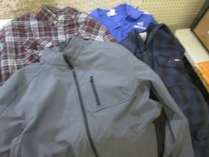 lot 44 image: Mens Heavy Shirts and Coat Size Lae...