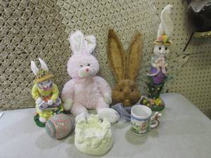 lot 46 image: Misc Easter Decor  D-3...