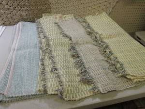 lot 51 image: 4 Throw Rugs  D-1...