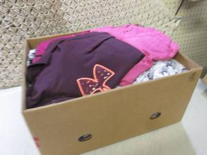 lot 57 image: Assorted Teens Clothes  F-1...