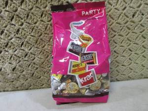 lot 78 image: Party Pack Assorted Miniature Size ...
