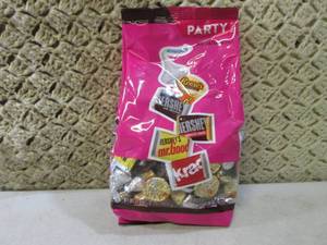 lot 79 image: Party Pack Assorted Miniature Size ...