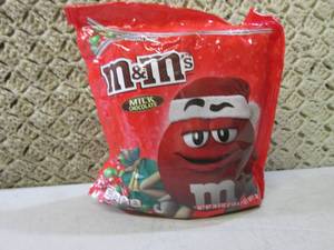 lot 82 image: Large 2 pound 6 ounce Bag of M&Ms ...