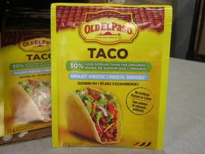 lot 93 image: Case of 32 Pouches Old El Paso Taco...