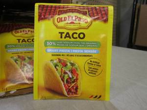 lot 96 image: Case of 32 Pouches Old El Paso Taco...