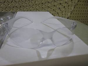 lot 129 image: 10 Pair of Safety Glasses New  F-0...
