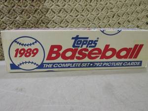 lot 145 image: Topps 1989 Baseball 792 Picture Car...
