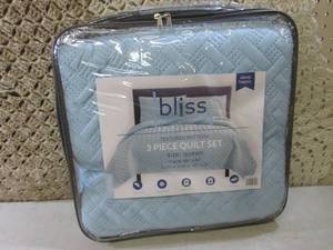 lot 188 image: Bliss Bedding Textured Pattern 3pc ...