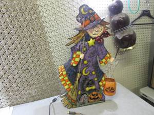 lot 196 image: Metal Lightup Halloween Decor with ...