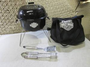 lot 203 image: Harley Davidson Grill with Carry Ba...