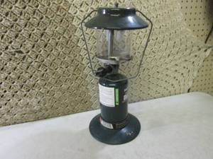 lot 216 image: Coleman Propane Lantern  RM4...