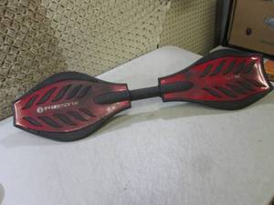 lot 224 image: Ripstik Skareboard  RMWS...