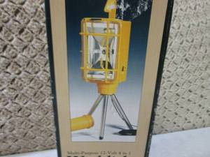 lot 240 image: Multi-Purpose 12V 4-In-1 Worklight ...